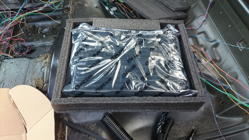 Slightly better photo of the cooler. Orderd from china last saturday, arrived thursday in england. Not bad.